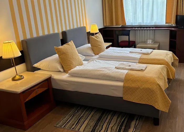 Family Hotel: Hotel Gloria Budapest City Center